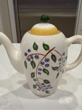 Vintage Stangl Pottery Blueberry Coffee Tea Pot Hand Painted  Trenton NJ